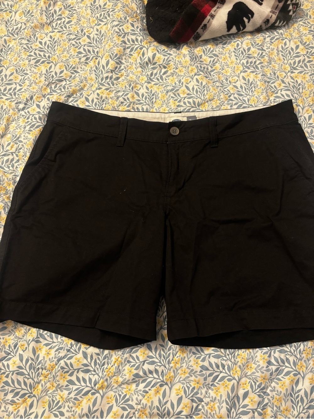 Old Navy Black Women's Bermuda Shorts